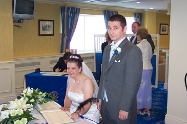 jaynekarl2004-03