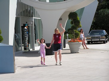 universal-12