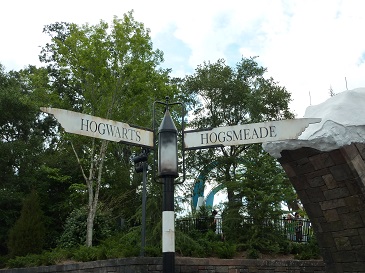 universal-12
