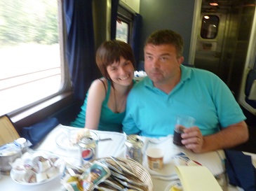 train-09